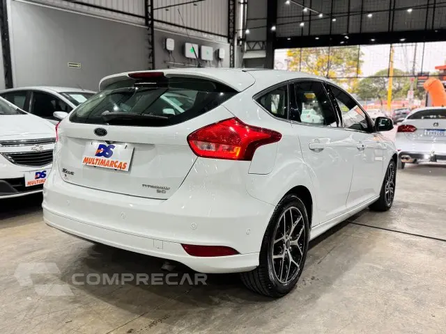 FOCUS HATCH - 2.0 TITANIUM 16V 4P POWERSHIFT