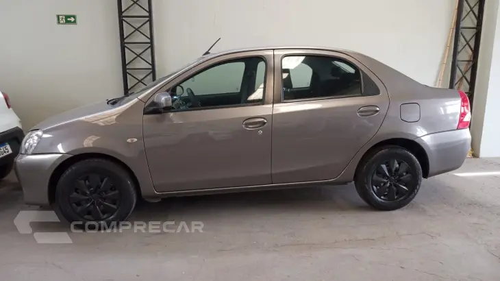 ETIOS 1.5 XS Sedan 16V