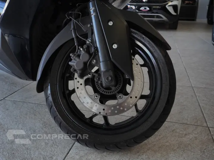 XMAX 250 ABS