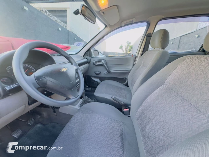 Classic Sedan 1.0 4P VHCE FLEX LS