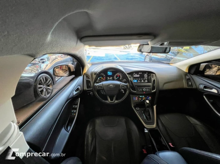 FOCUS 2.0 SE Fastback 16V