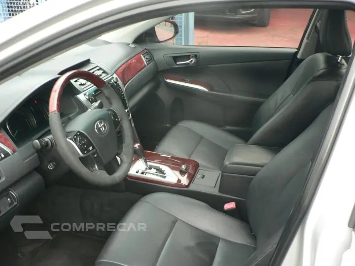 CAMRY 3.5 XLE V6 24V GASOLINA 4P AUTOMÁTICO