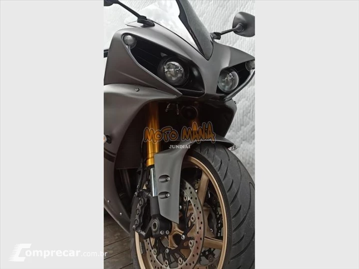 YZF R1