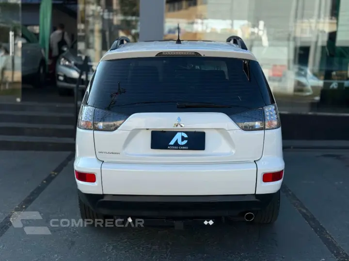 OUTLANDER 2.0 16V 160cv Aut.