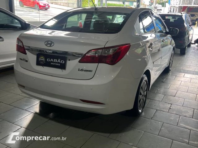 HB20S - 1.6 COMFORT PLUS 16V 4P MANUAL