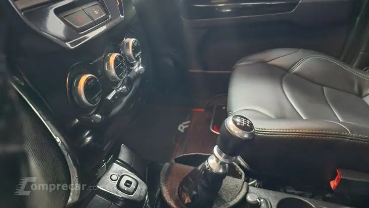 T-4 4x4 3.2 20V Tdi Cap. Rígida Diesel