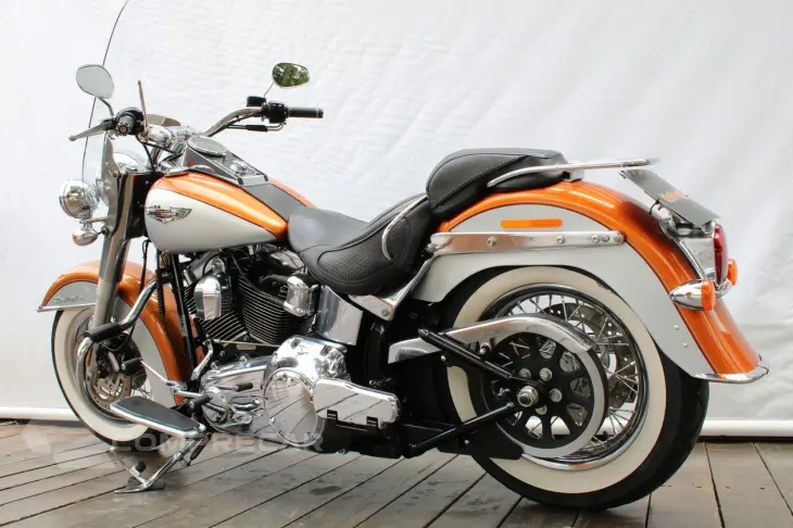 HARLEY-DAVIDSON SOFTAIL DELUXE