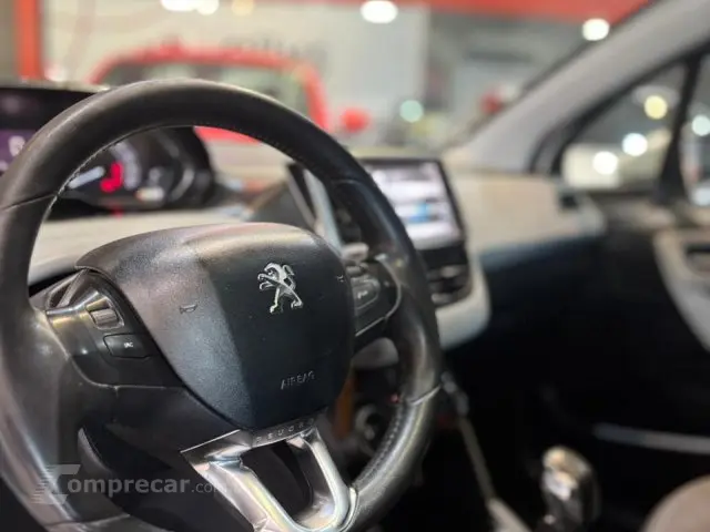 208 - 1.5 ACTIVE 8V 4P MANUAL