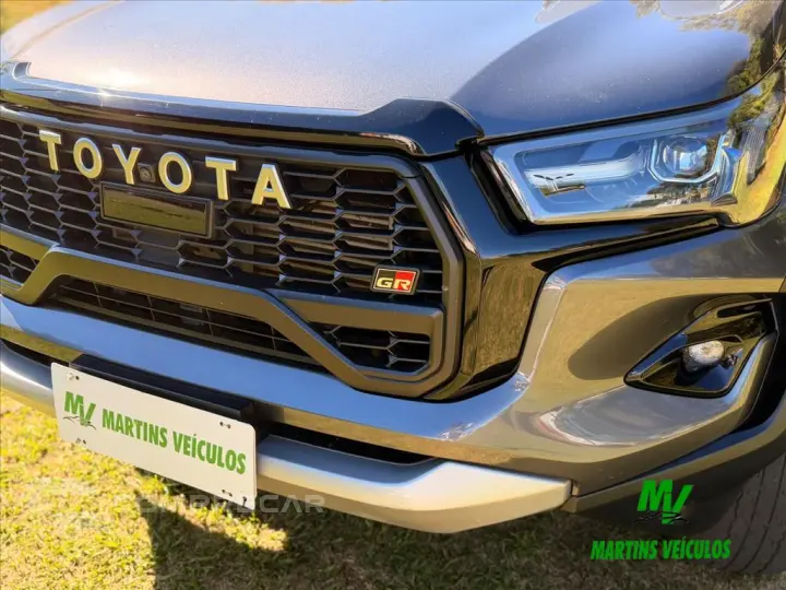 HILUX 2.8 D-4D TURBO DIESEL CD GR-S 4X4 AUTOMÁTICO