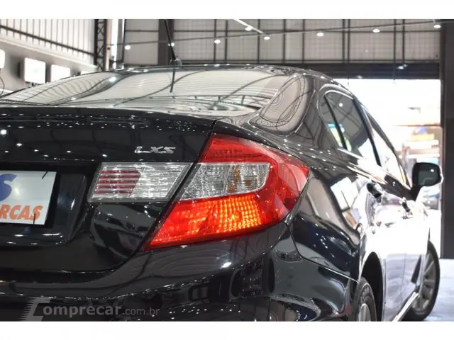 CIVIC - 1.8 LXS 16V 4P AUTOMÁTICO