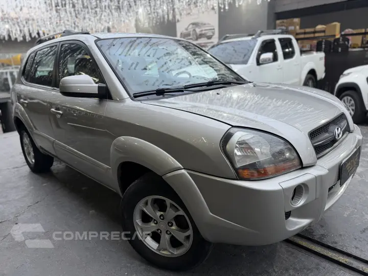 TUCSON 2.0 MPFI GL 16V 142CV 2WD GASOLINA 4P AUTOMÁTICO