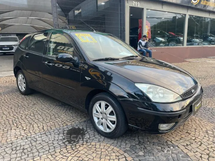Focus Ghia  2.0 16V/ 2.0 16V Flex 5p Aut