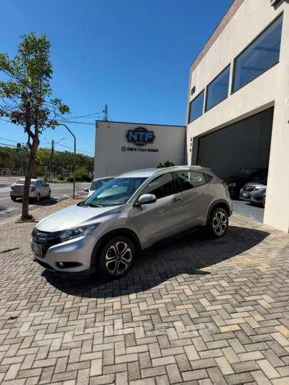HR-V Touring 1.8 Flexone 16V 5p Aut.