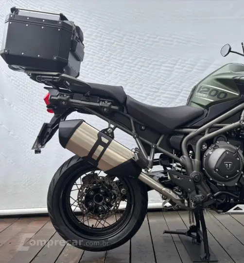 TRIUMPH TIGER 1200 XCX