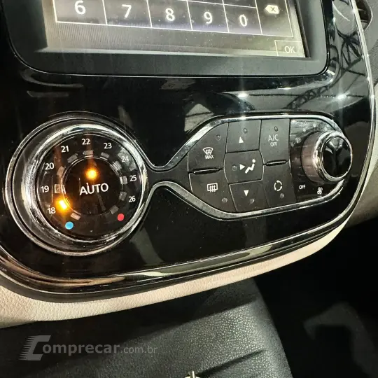 CAPTUR Intense 1.6 16V Flex 5p Aut.