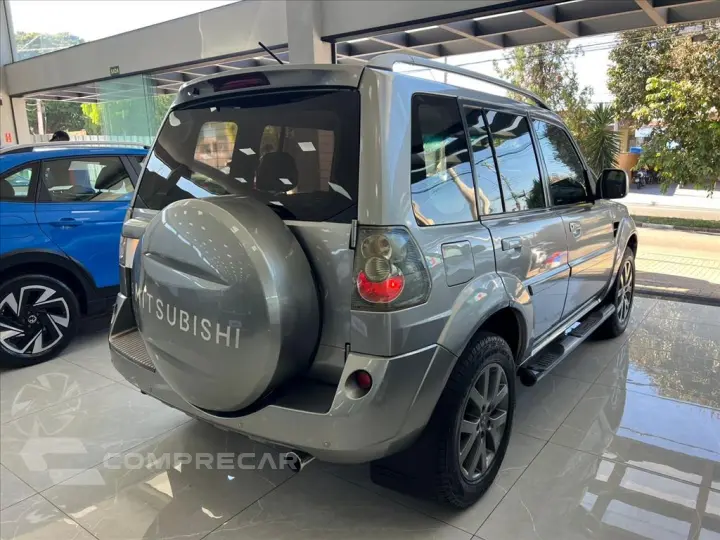 PAJERO TR4 2.0 4X2 16V 140CV FLEX 4P AUTOMÁTICO