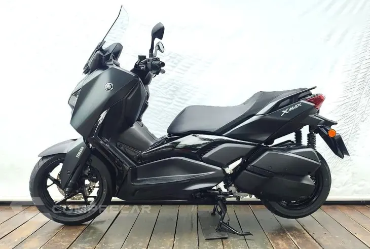 YAMAHA XMAX 250 CONNECTED ABS