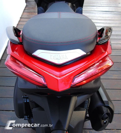 YAMAHA XMAX 250 ABS