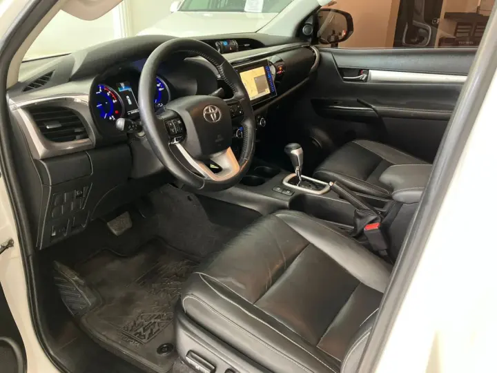 Hilux Caminhonete 2.8 16V SRV 4X4 DIESEL CABINE DUPLA AUTOMÁ