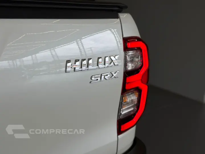 HILUX 2.8 D-4D TURBO DIESEL CD SRX 4X4 AUTOMÁTICO