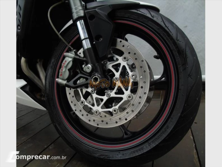 STREET TRIPLE 765 RS