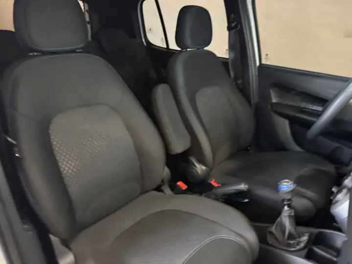 Uno 1.4 4P FLEX SPORTING