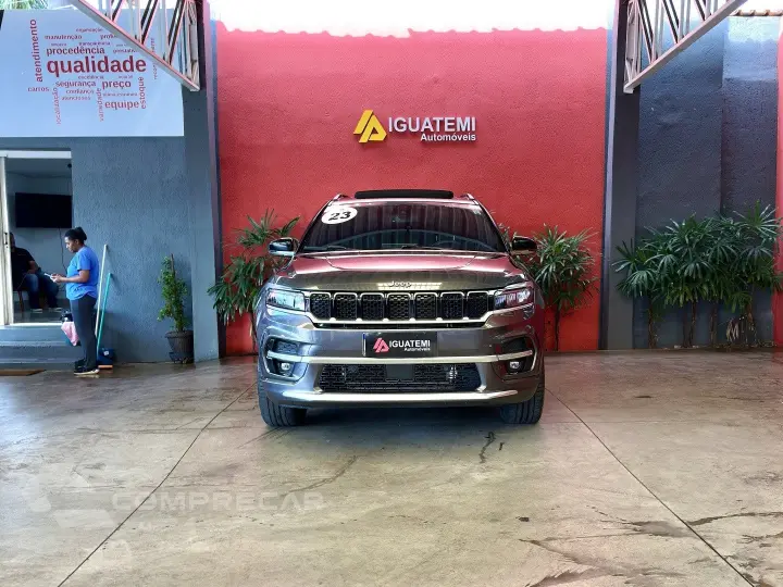 COMMANDER 1.3 T270 TURBO FLEX OVERLAND AT6