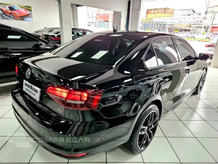 JETTA Comfortline 1.4 TSI 16V 4p Aut.
