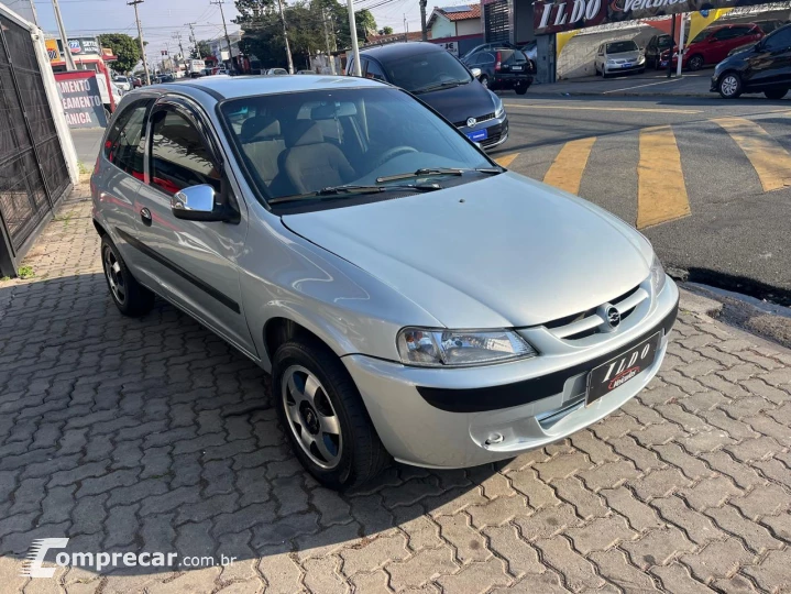 CELTA 1.0 MPFI Life 8V