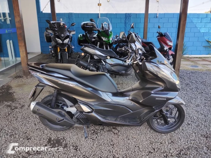 PCX 160 DLX ABS