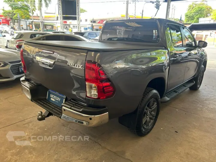 HILUX 2.8 D-4D TURBO DIESEL CD SR 4X4 AUTOMÁTICO