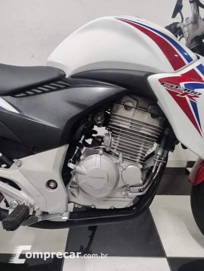 CB 300R