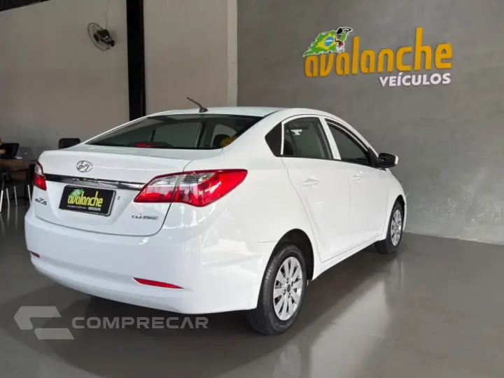 HB20S 1.6 COMFORT PLUS 16V FLEX 4P MANUAL