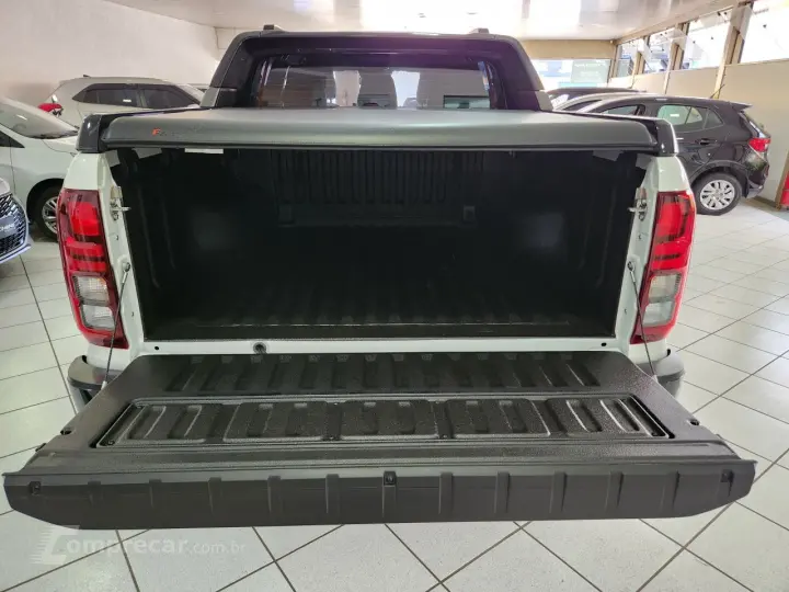 Triton  2.4 KATANA BITURBO DIESEL CABINE DUPLA 4X4 AUTOMÁTIC