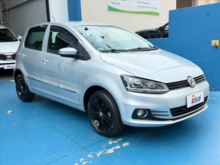 FOX 1.0 MI TRENDLINE 8V FLEX 4P MANUAL