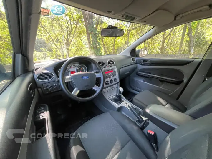 FOCUS 1.6 SE Hatch 16V