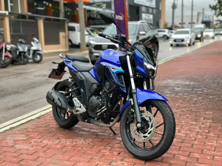 FZ25 FAZER