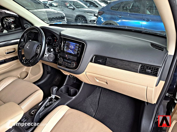OUTLANDER 3.0 4X4 V6 24V