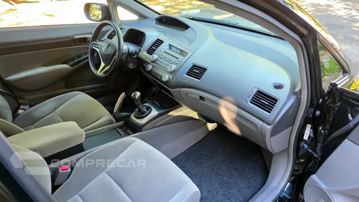 CIVIC 1.8 LXL 16V