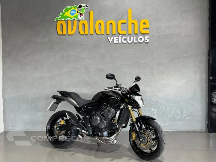 CB 600F HORNET
