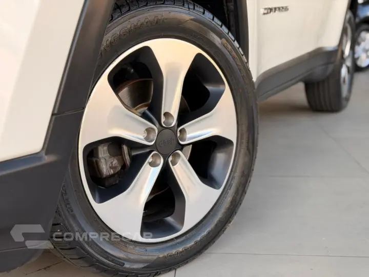 COMPASS 2.0 16V FLEX LONGITUDE AUTOMÁTICO