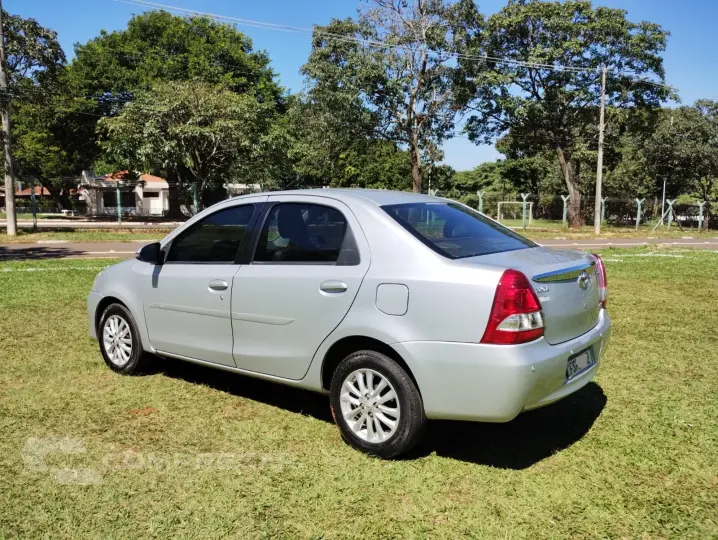 ETIOS 1.5 XLS Sedan 16V