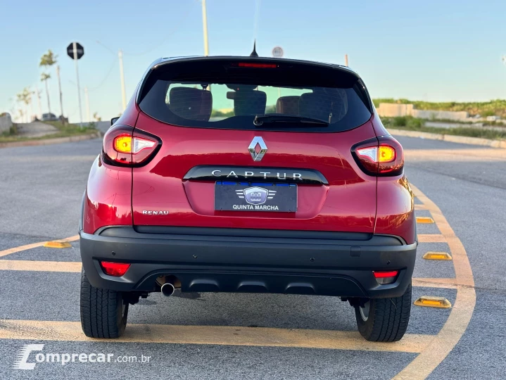 Captur Life 1.6 16v SCe CVT (Flex)