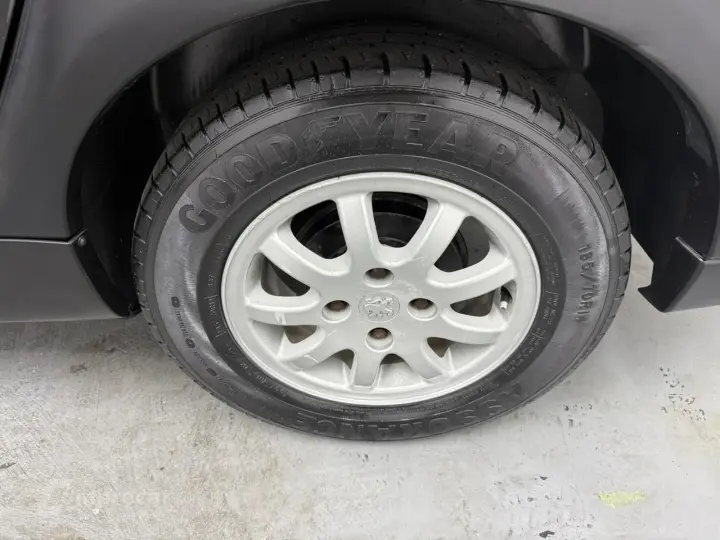 207 SW ESCAPADE 1.6 16V Flex 5p