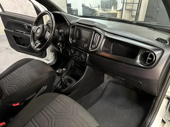 Strada 1.3 Firefly Flex Freedom Cs Manual