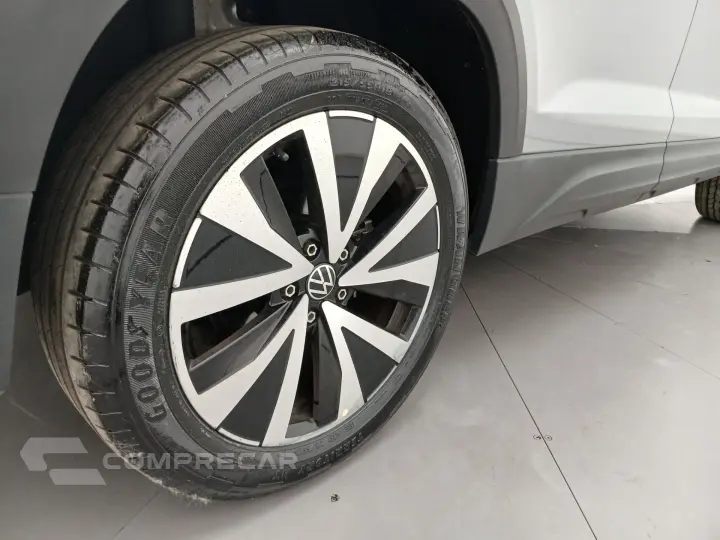 TAOS 1.4 250 TSI TOTAL FLEX HIGHLINE AUTOMÁTICO