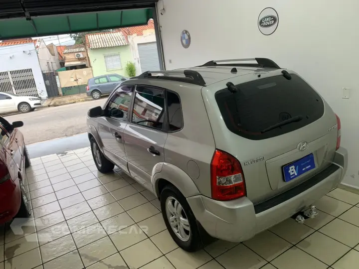 TUCSON 2.0 GL 2WD 16V