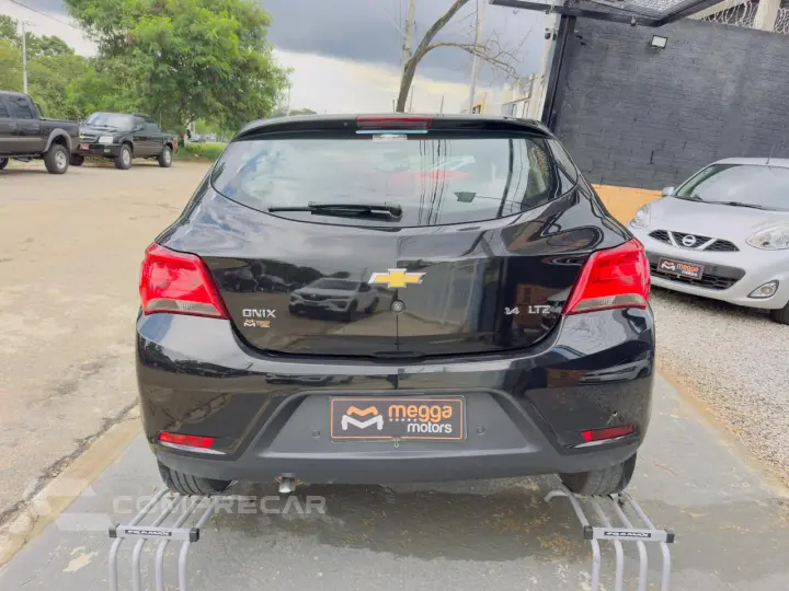 Onix Hatch 1.4 4P FLEX LTZ