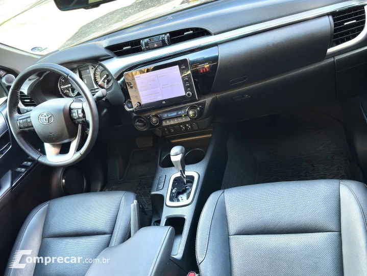 HILUX 2.8 D-4D TURBO DIESEL CD SRX 4X4 AUTOMÁTICO