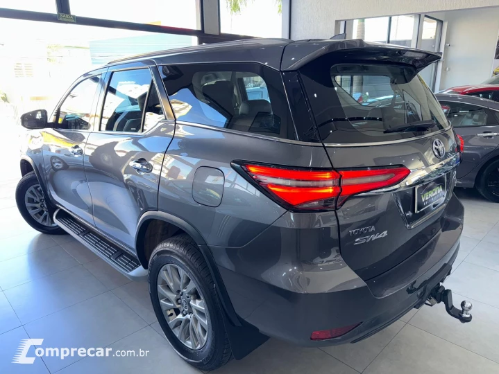 Hilux SW4 SRX 2.8